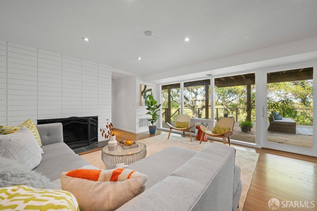 Detail Gallery Image 50 of 98 For 25 Siesta Ct, Portola Valley,  CA 94028 - 5 Beds | 3/1 Baths