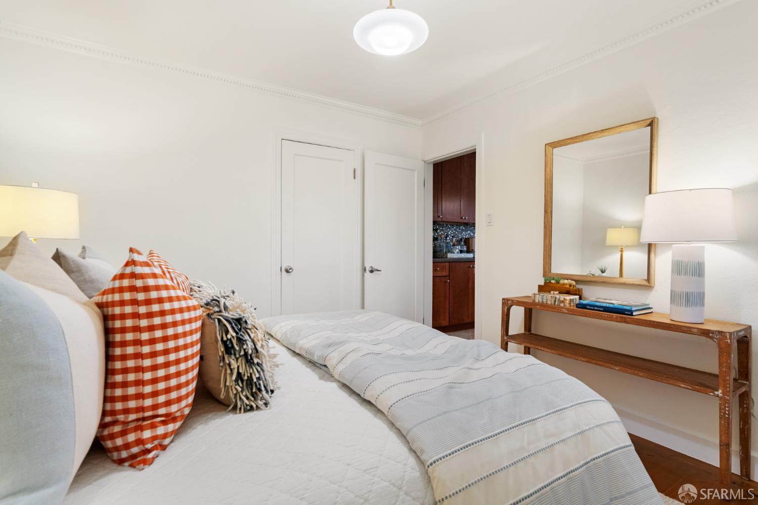 Detail Gallery Image 27 of 35 For 487 Sanchez St, San Francisco,  CA 94114 - 2 Beds | 1 Baths