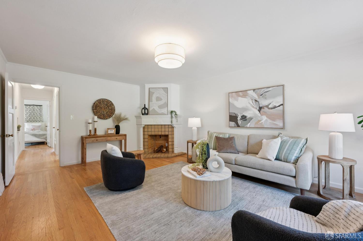 Detail Gallery Image 3 of 54 For 242 Thiers St, Daly City,  CA 94014 - 3 Beds | 1 Baths