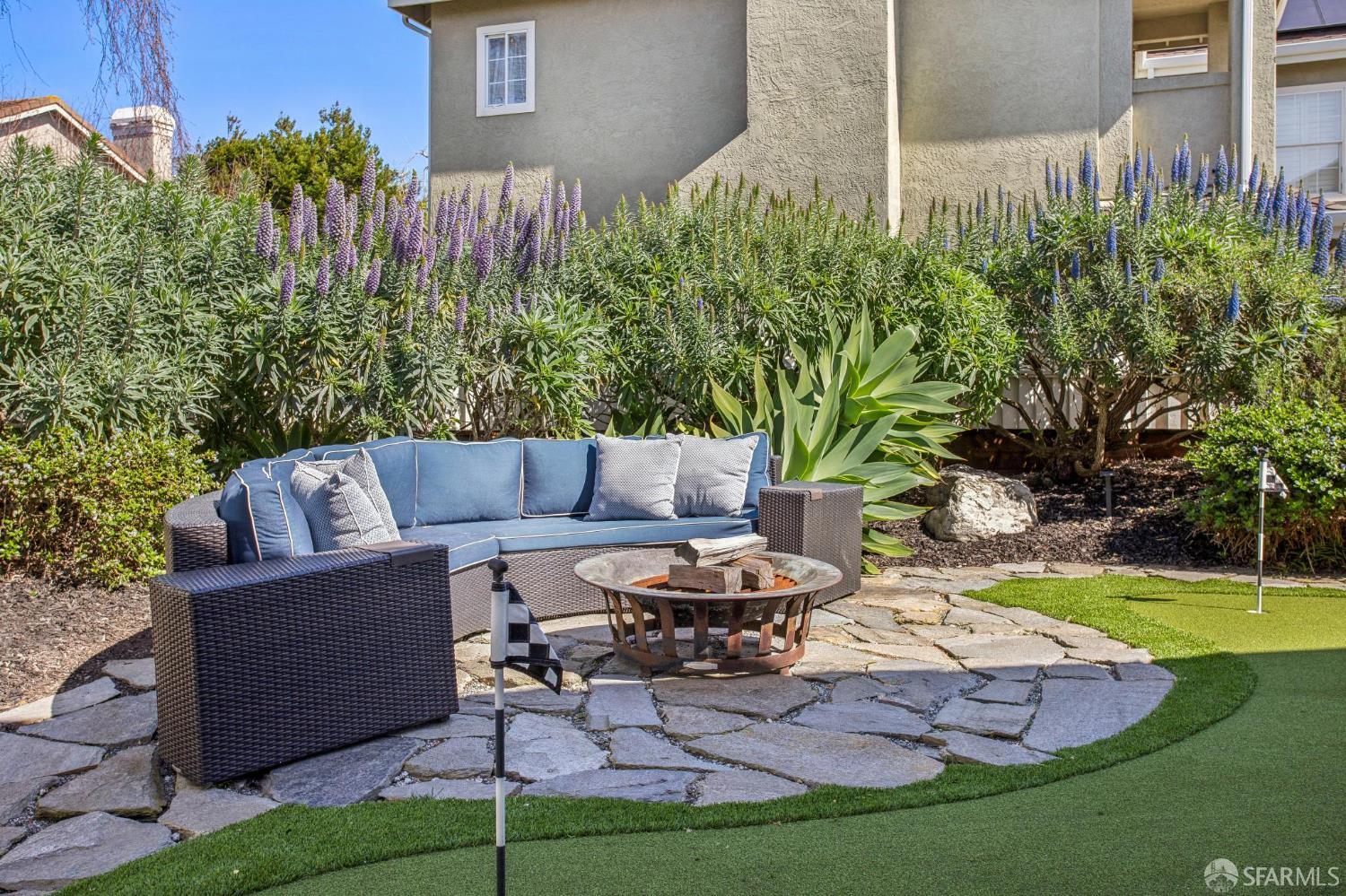 Detail Gallery Image 55 of 67 For 116 Eagle Trace Dr, Half Moon Bay,  CA 94019 - 5 Beds | 3/1 Baths