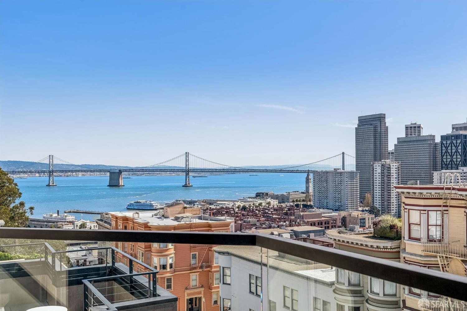 Detail Gallery Image 20 of 77 For 312 Green St, San Francisco,  CA 94122 - 5 Beds | 4/1 Baths