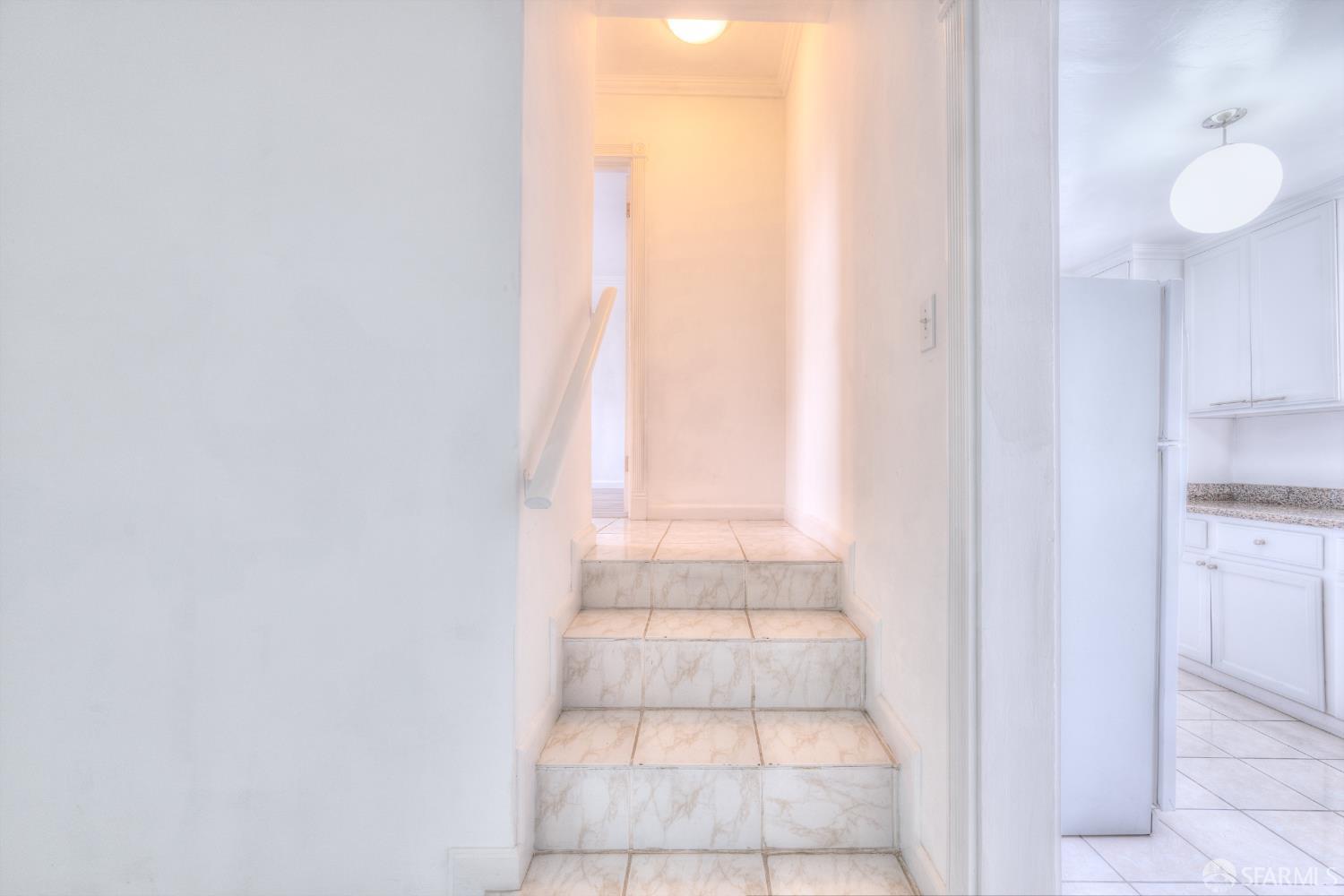 Detail Gallery Image 19 of 40 For 6029 Macarthur Blvd, Oakland,  CA 94605 - 7 Beds | 3 Baths