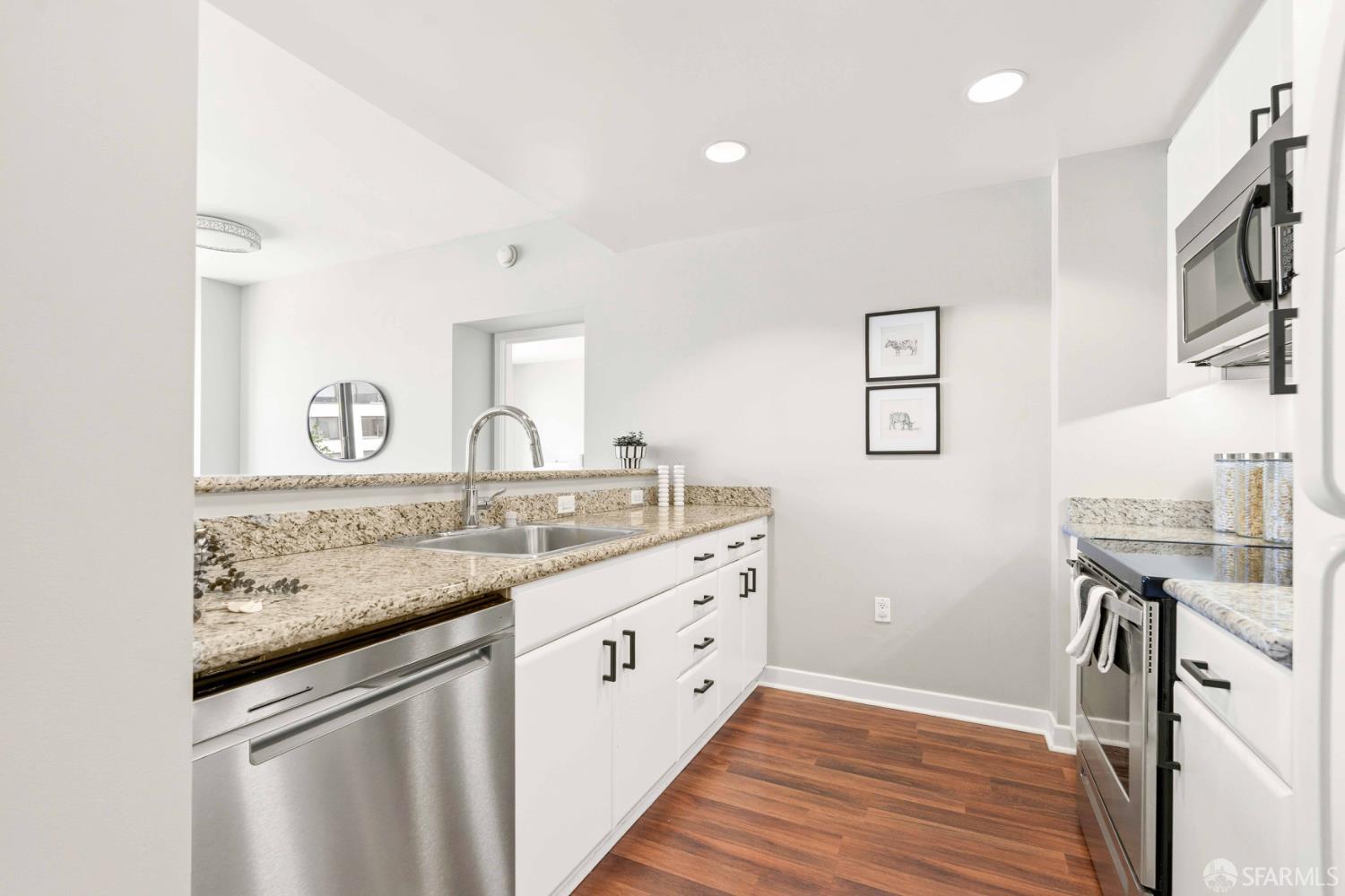 Detail Gallery Image 6 of 62 For 260 King St #671,  San Francisco,  CA 94107 - 2 Beds | 2 Baths