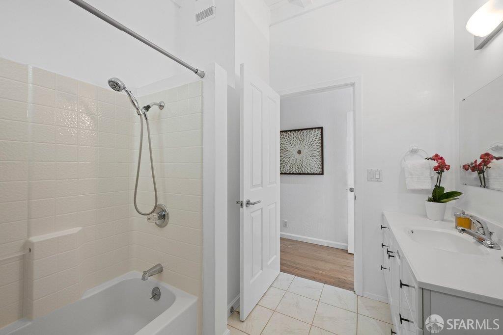 Detail Gallery Image 47 of 98 For 25 Siesta Ct, Portola Valley,  CA 94028 - 5 Beds | 3/1 Baths
