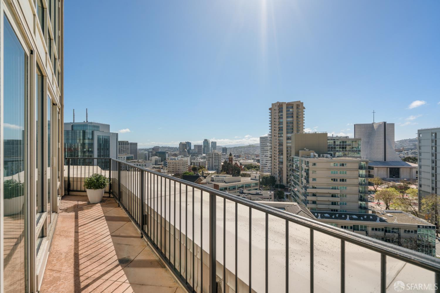 Detail Gallery Image 29 of 34 For 1483 Sutter St #1505,  San Francisco,  CA 94109 - 3 Beds | 2/1 Baths