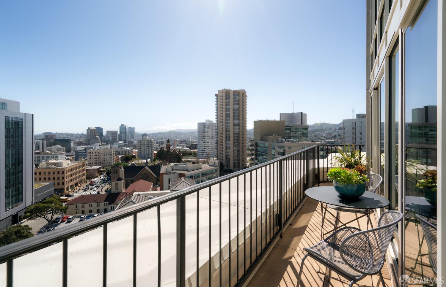 Detail Gallery Image 25 of 34 For 1483 Sutter St #1505,  San Francisco,  CA 94109 - 3 Beds | 2/1 Baths