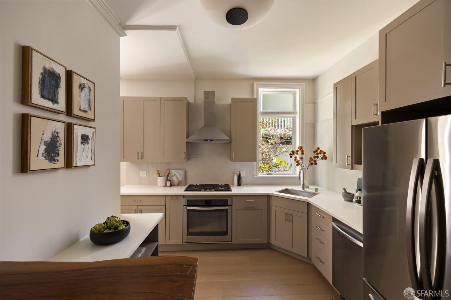 Detail Gallery Image 11 of 34 For 3345 22nd St, San Francisco,  CA 94110 - 3 Beds | 2 Baths