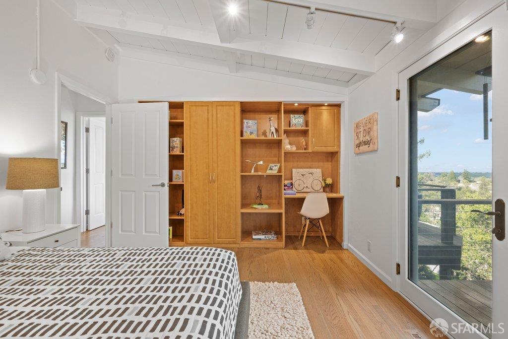 Detail Gallery Image 45 of 98 For 25 Siesta Ct, Portola Valley,  CA 94028 - 5 Beds | 3/1 Baths