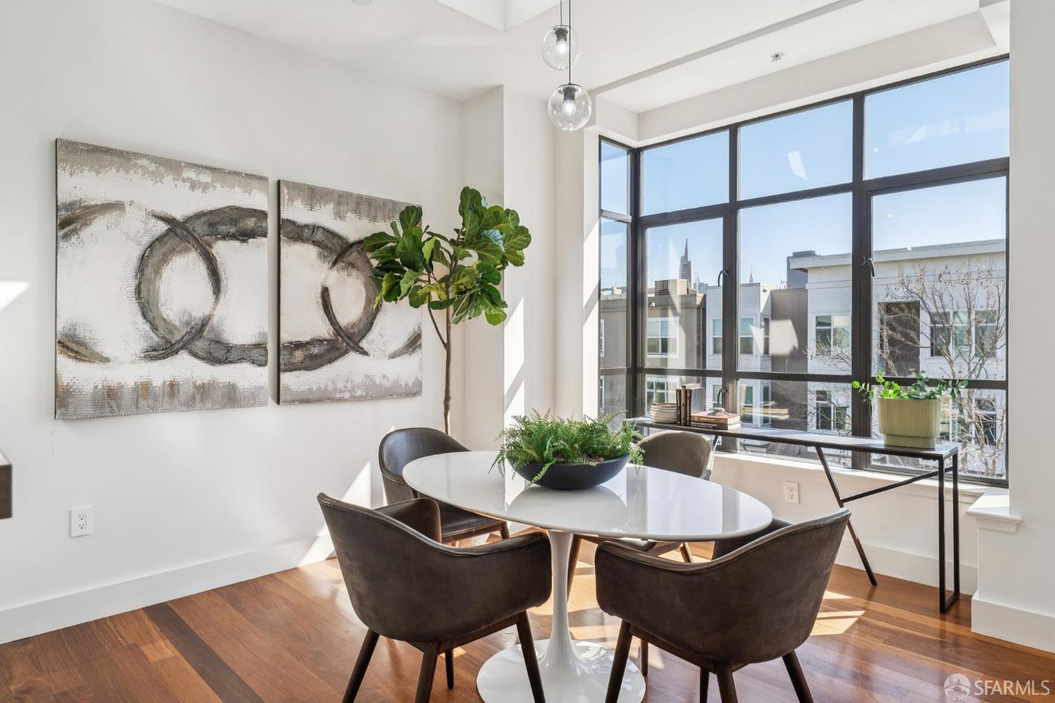 Detail Gallery Image 5 of 46 For 420 Bay St #C,  San Francisco,  CA 94133 - 3 Beds | 2/1 Baths