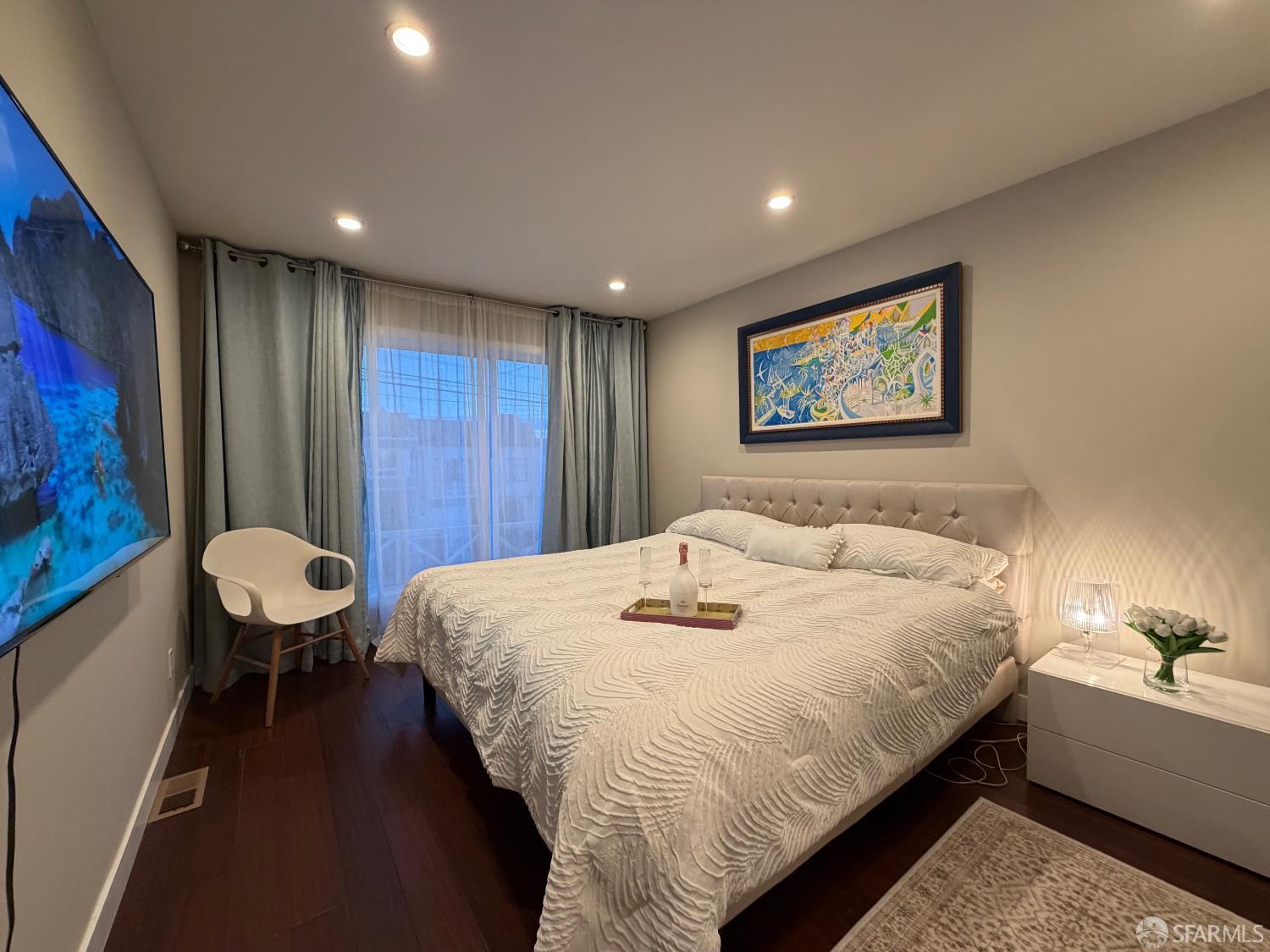 Detail Gallery Image 40 of 58 For 2422 Pacheco St, San Francisco,  CA 94116 - 4 Beds | 3 Baths