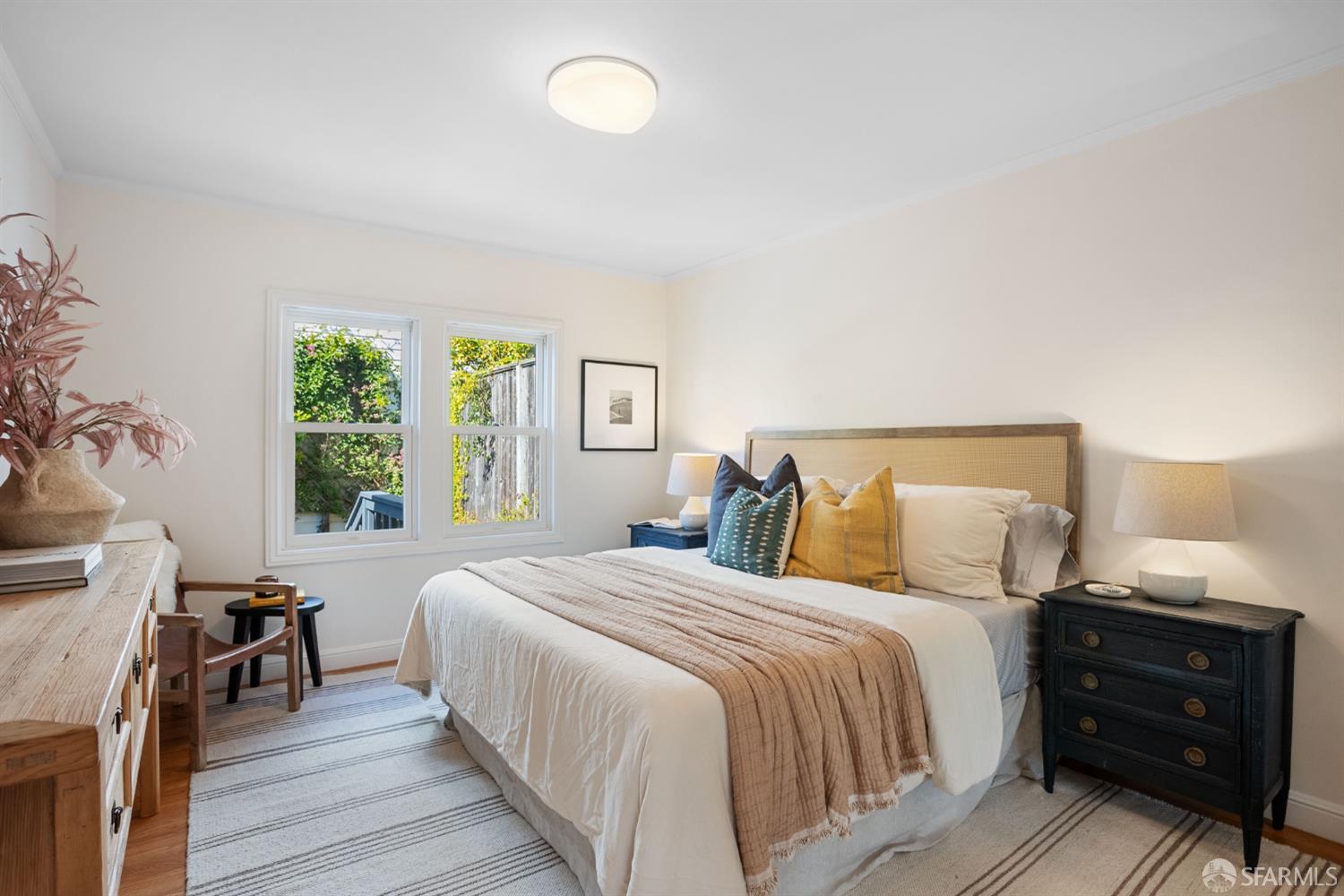 Detail Gallery Image 12 of 26 For 1008 Castro St, San Francisco,  CA 94114 - 2 Beds | 1 Baths