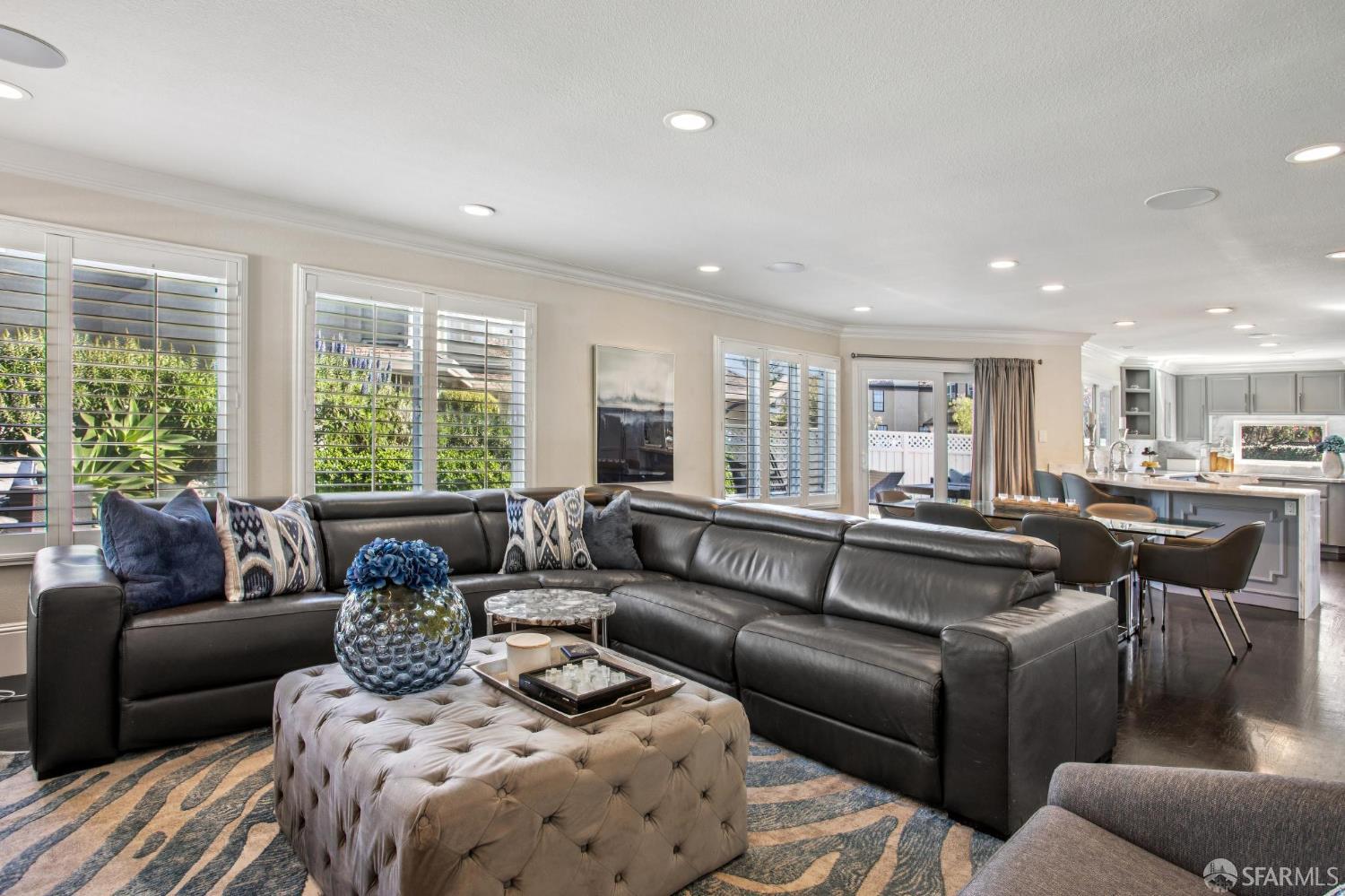 Detail Gallery Image 15 of 67 For 116 Eagle Trace Dr, Half Moon Bay,  CA 94019 - 5 Beds | 3/1 Baths