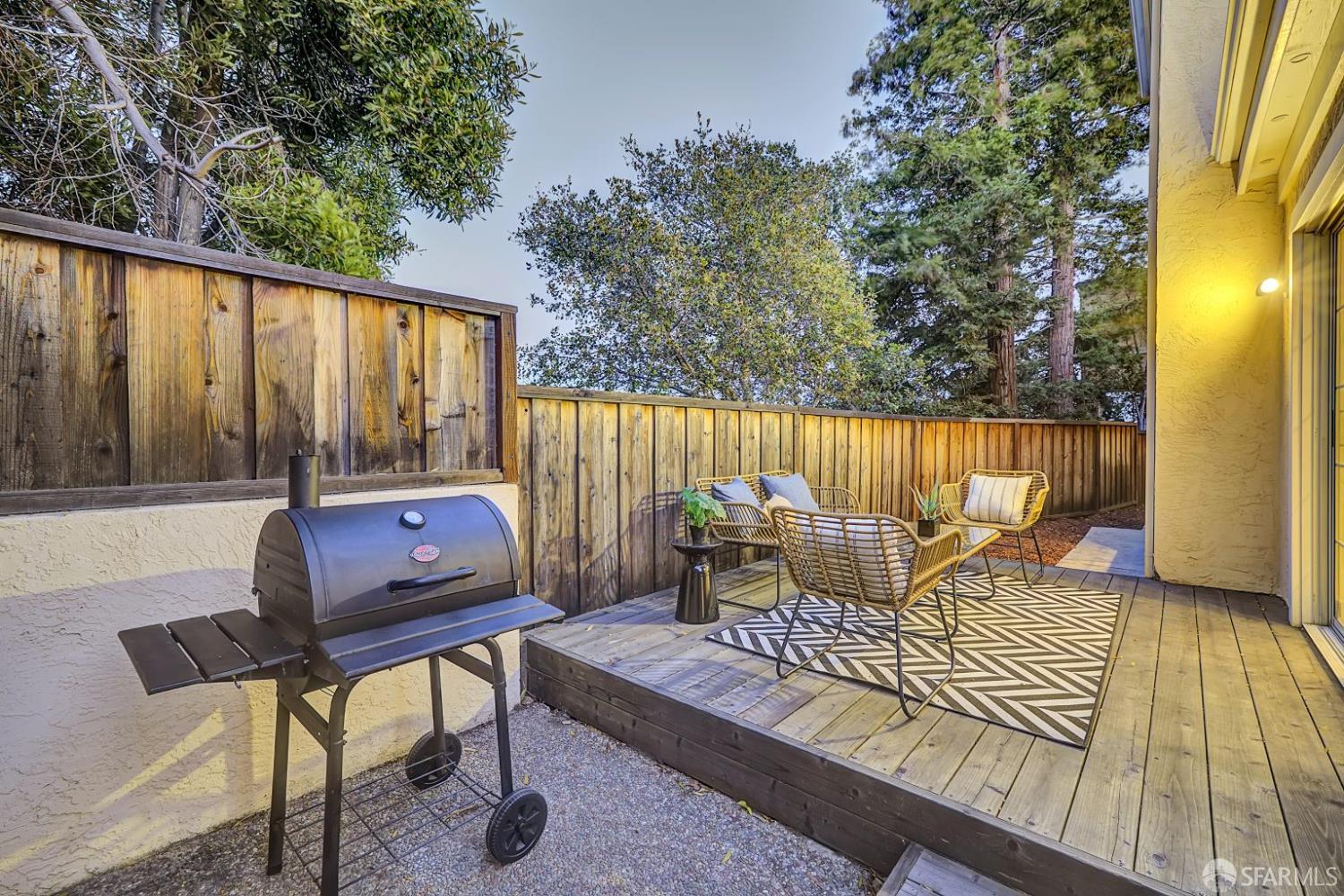 Detail Gallery Image 44 of 46 For 1595 Fifth Ave, Belmont,  CA 94002 - 3 Beds | 2/1 Baths