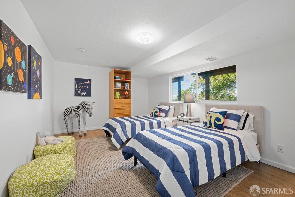 Detail Gallery Image 57 of 98 For 25 Siesta Ct, Portola Valley,  CA 94028 - 5 Beds | 3/1 Baths