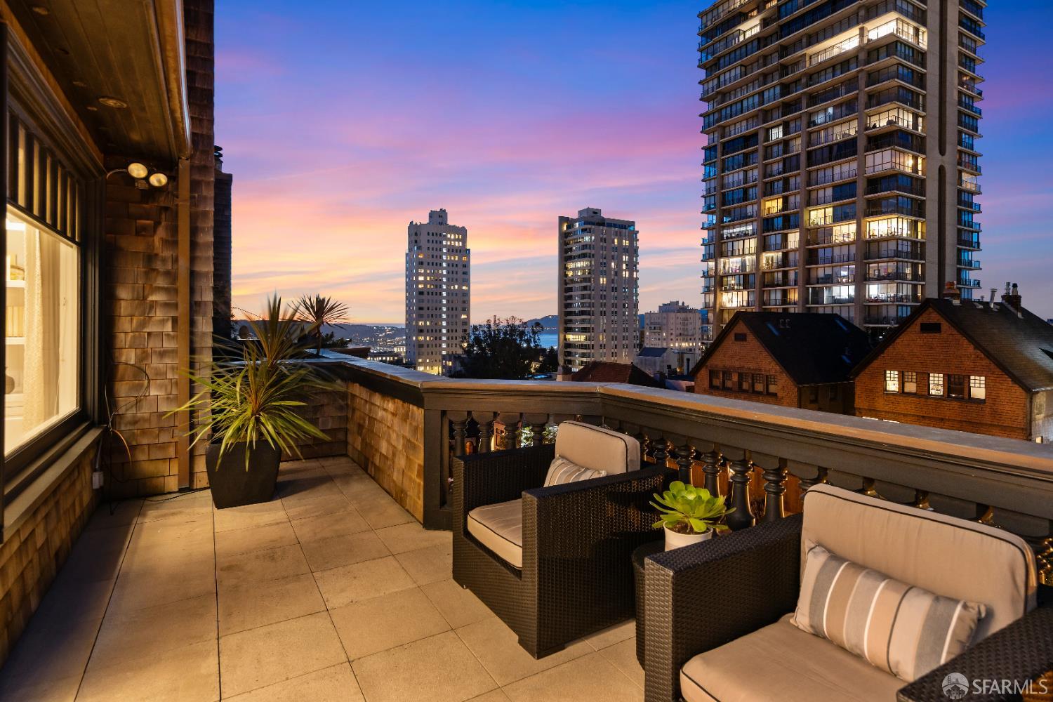 Detail Gallery Image 13 of 40 For 1041 Vallejo St, San Francisco,  CA 94133 - 3 Beds | 2/1 Baths