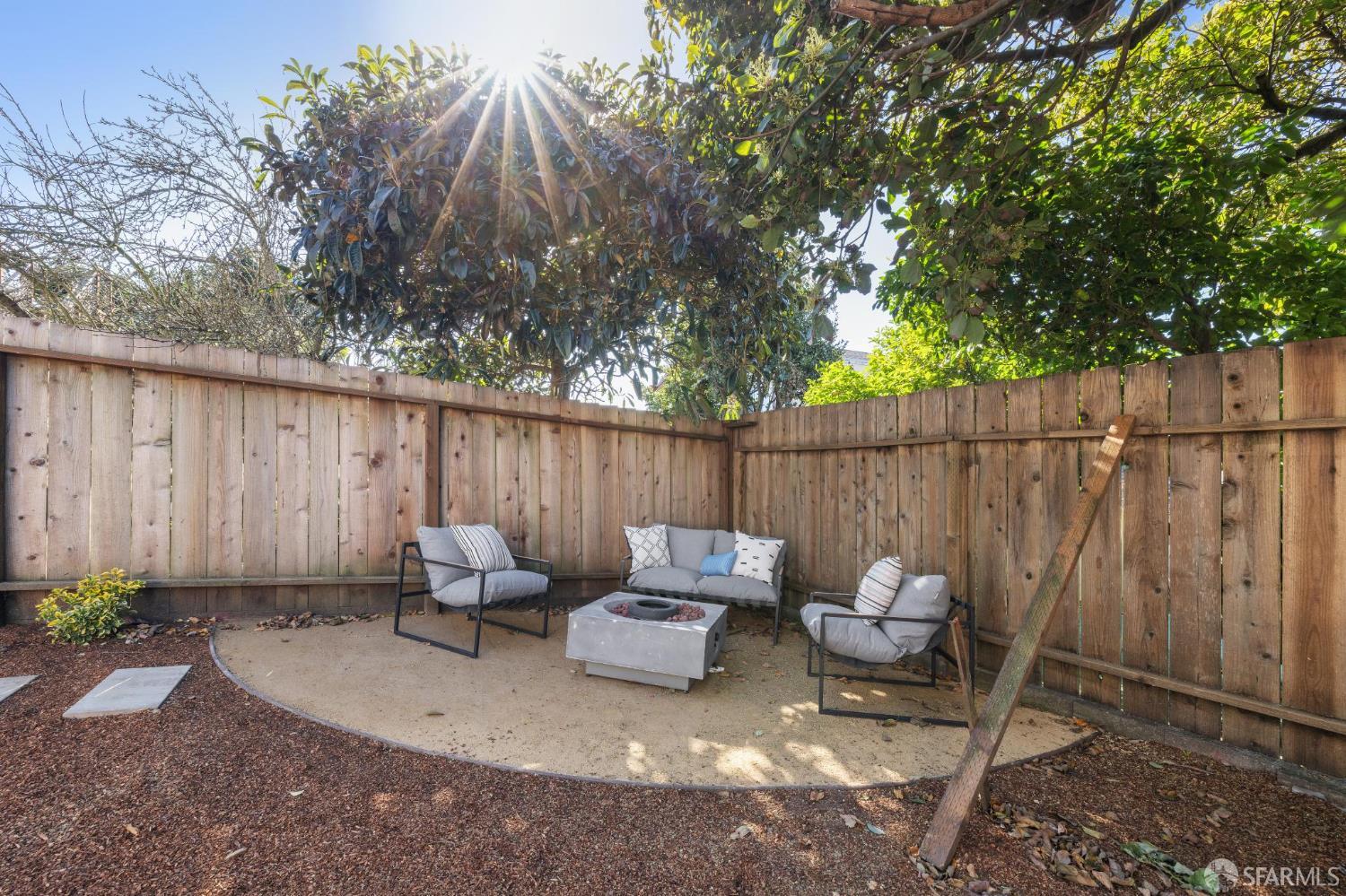 Detail Gallery Image 68 of 82 For 262 Naples St, San Francisco,  CA 94112 - 4 Beds | 3 Baths