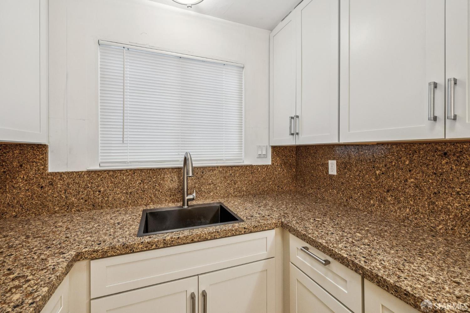 Detail Gallery Image 11 of 22 For 2077 Jackson St #7,  San Francisco,  CA 94109 - 1 Beds | 1 Baths