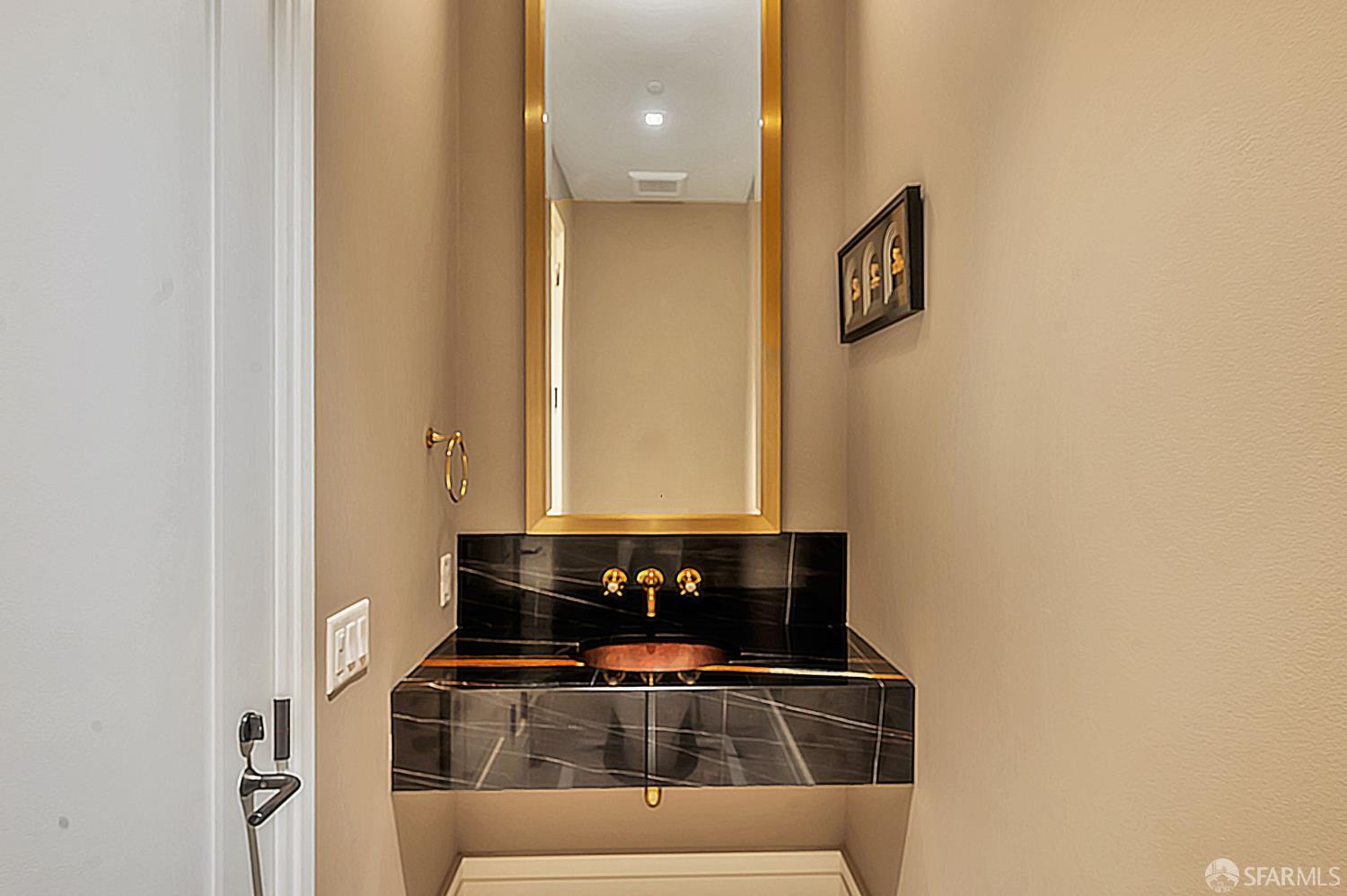 Photo #34: 426109816 Listing: Photo #34