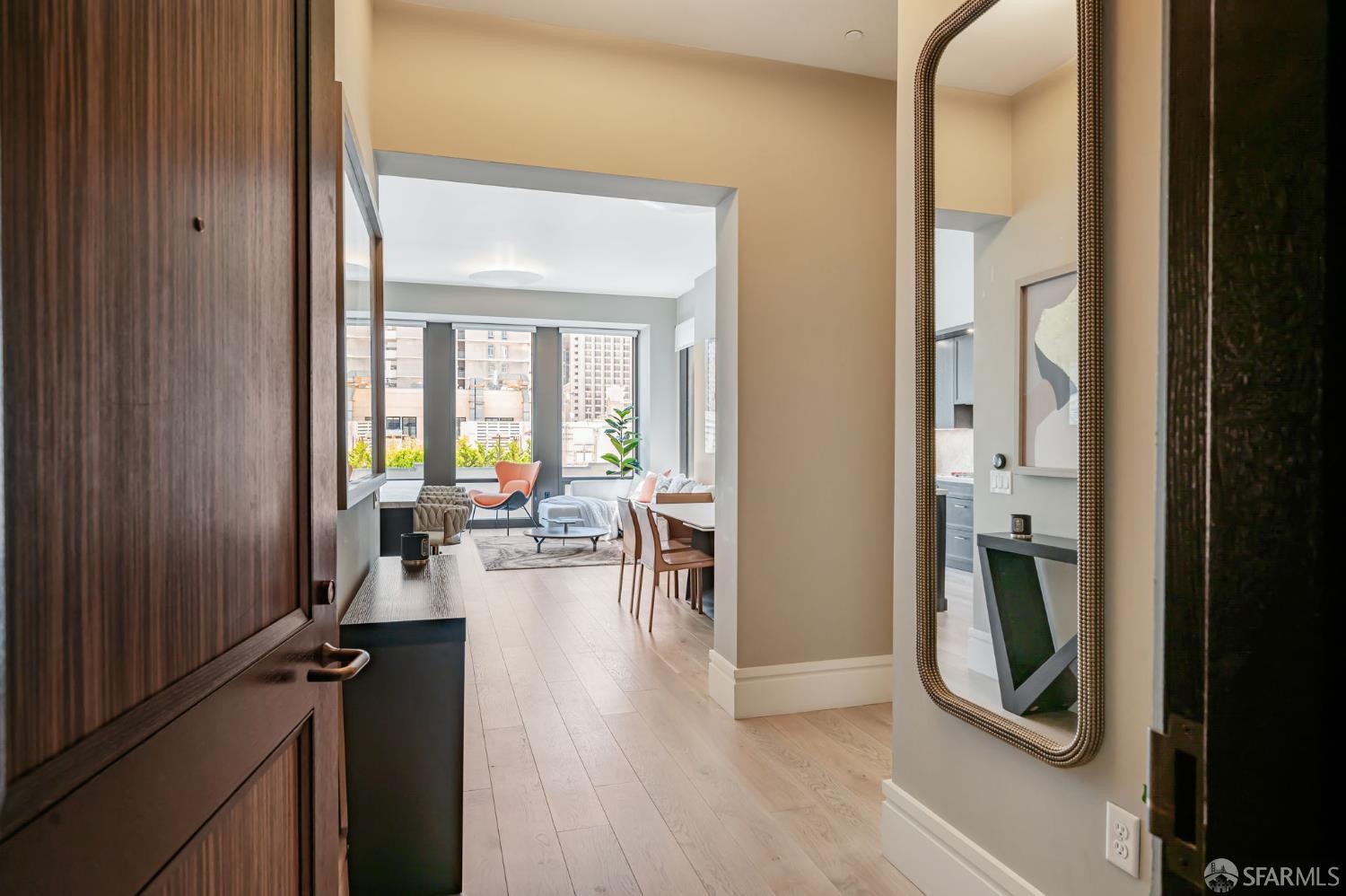 Photo #2: 426109816 Listing: Photo #2