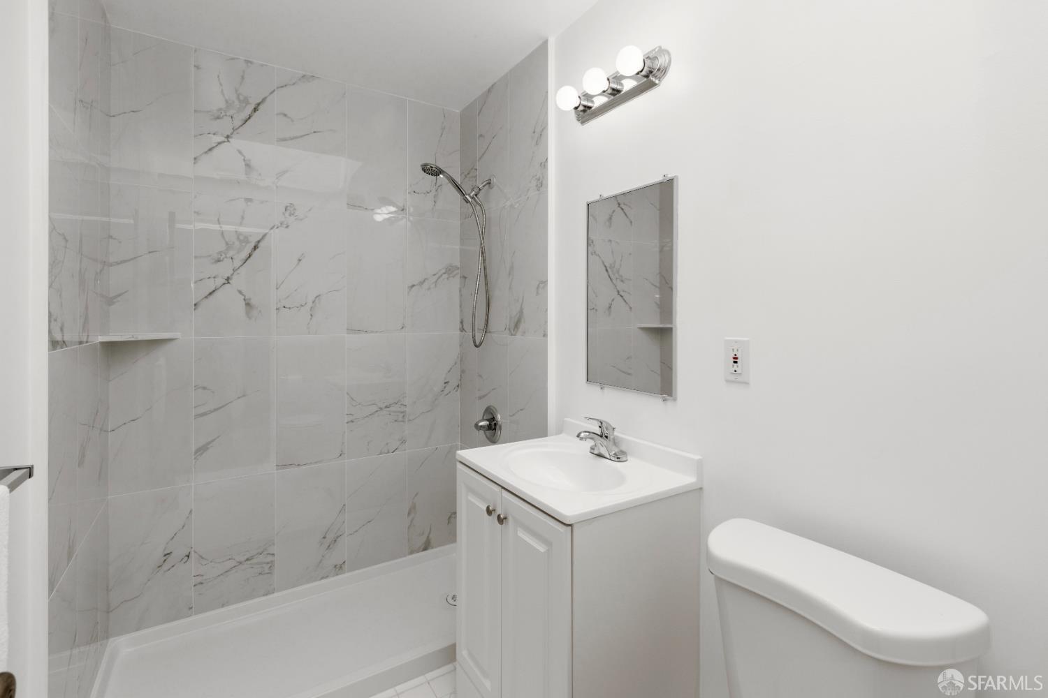 Detail Gallery Image 10 of 14 For 1355 47th Ave, San Francisco,  CA 94122 - – Beds | – Baths