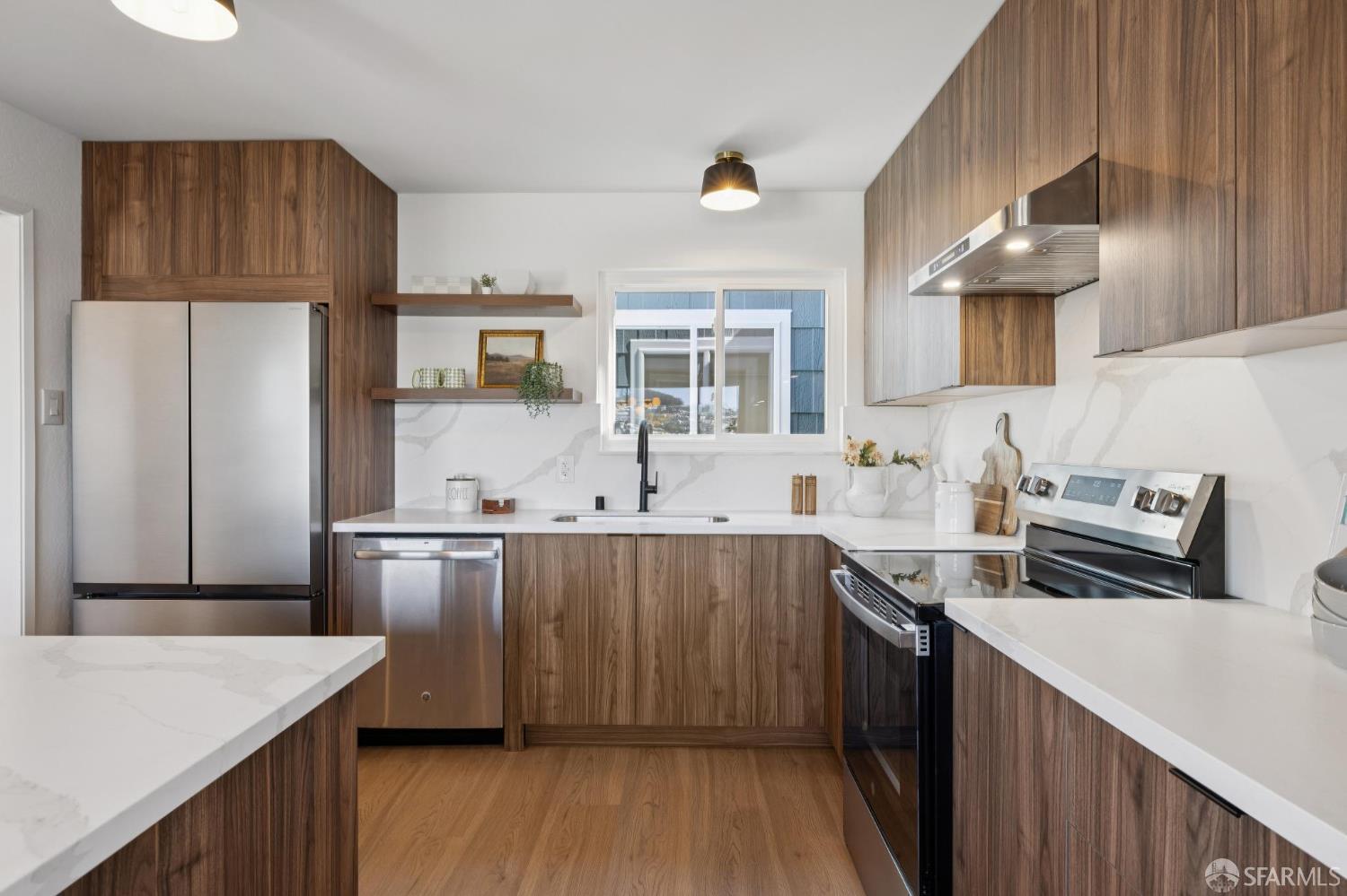 Detail Gallery Image 32 of 82 For 262 Naples St, San Francisco,  CA 94112 - 4 Beds | 3 Baths