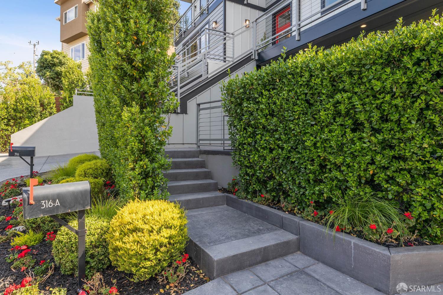 Detail Gallery Image 2 of 25 For 316 Humboldt Rd a,  Brisbane,  CA 94005 - 1 Beds | 1 Baths