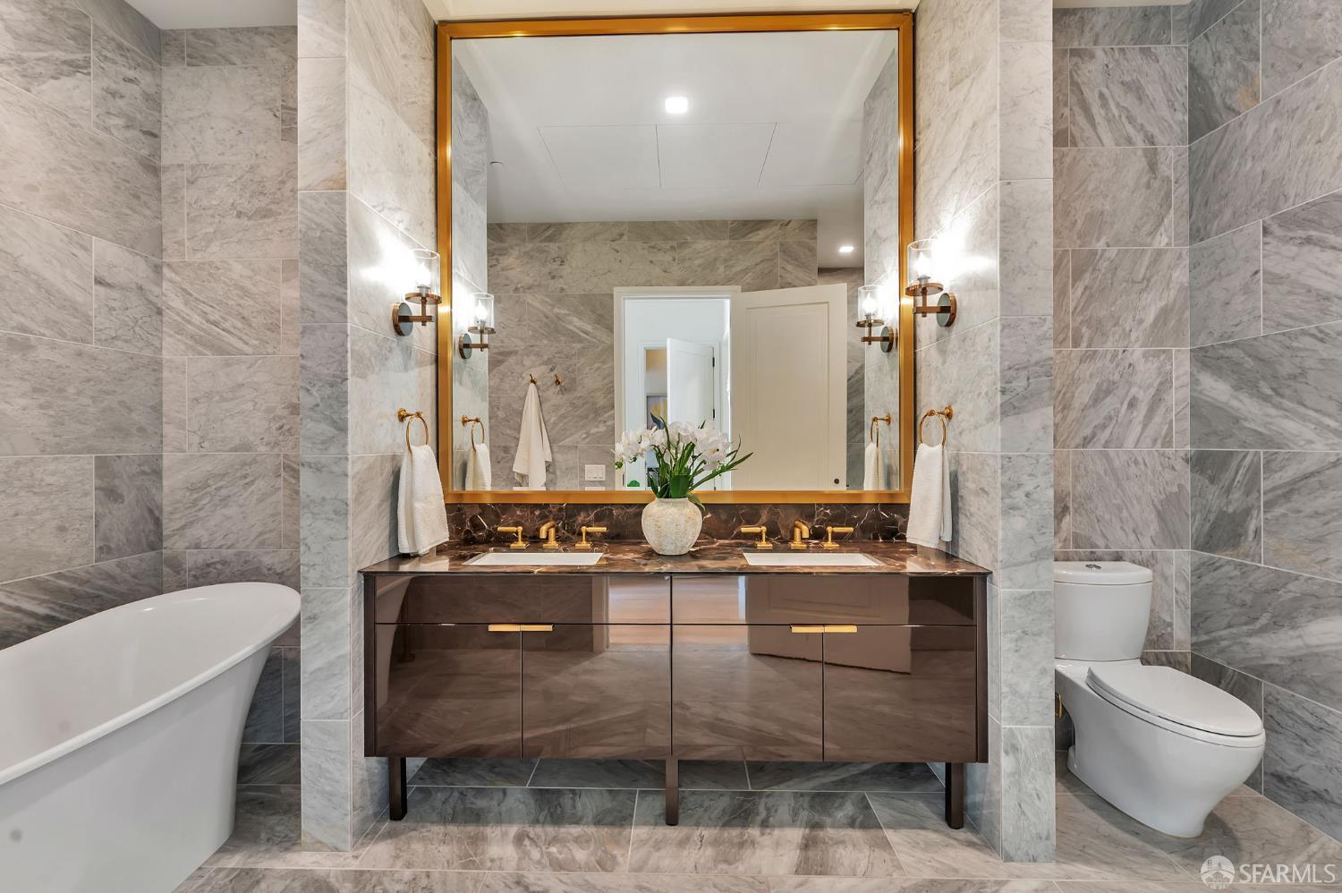 Photo #21: 426109816 Listing: Photo #21