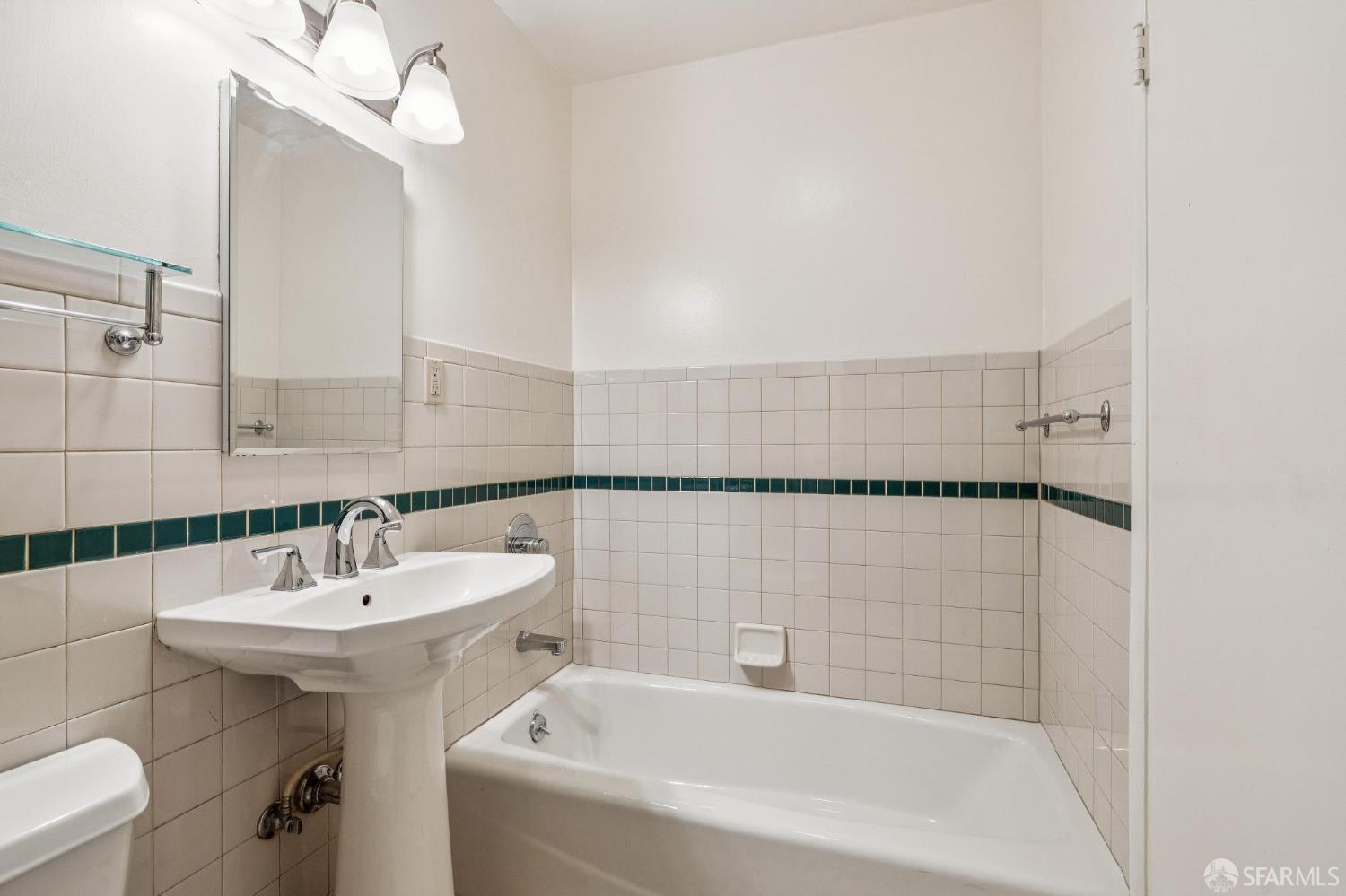 Detail Gallery Image 17 of 22 For 2077 Jackson St #7,  San Francisco,  CA 94109 - 1 Beds | 1 Baths