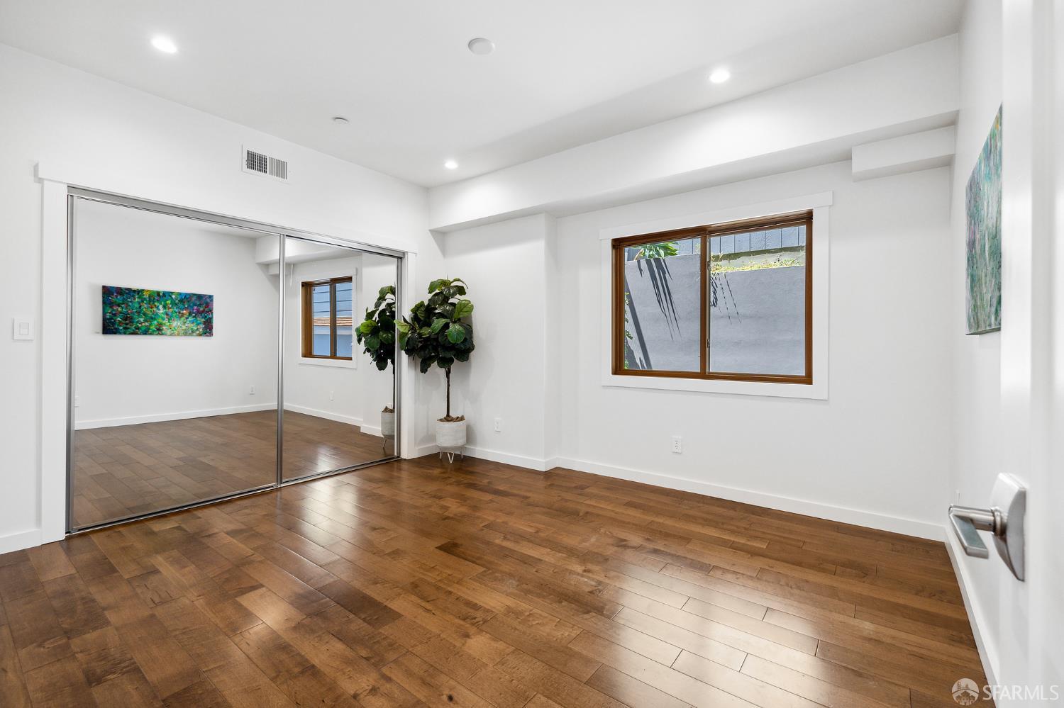 Detail Gallery Image 13 of 25 For 316 Humboldt Rd a,  Brisbane,  CA 94005 - 1 Beds | 1 Baths