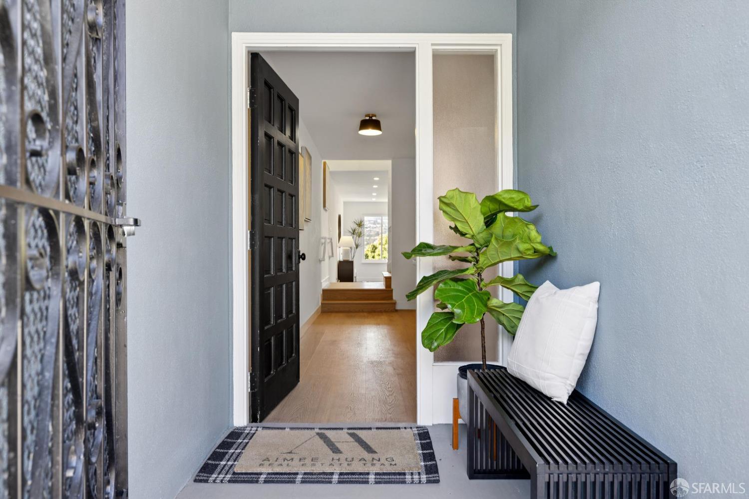 Detail Gallery Image 12 of 82 For 262 Naples St, San Francisco,  CA 94112 - 4 Beds | 3 Baths