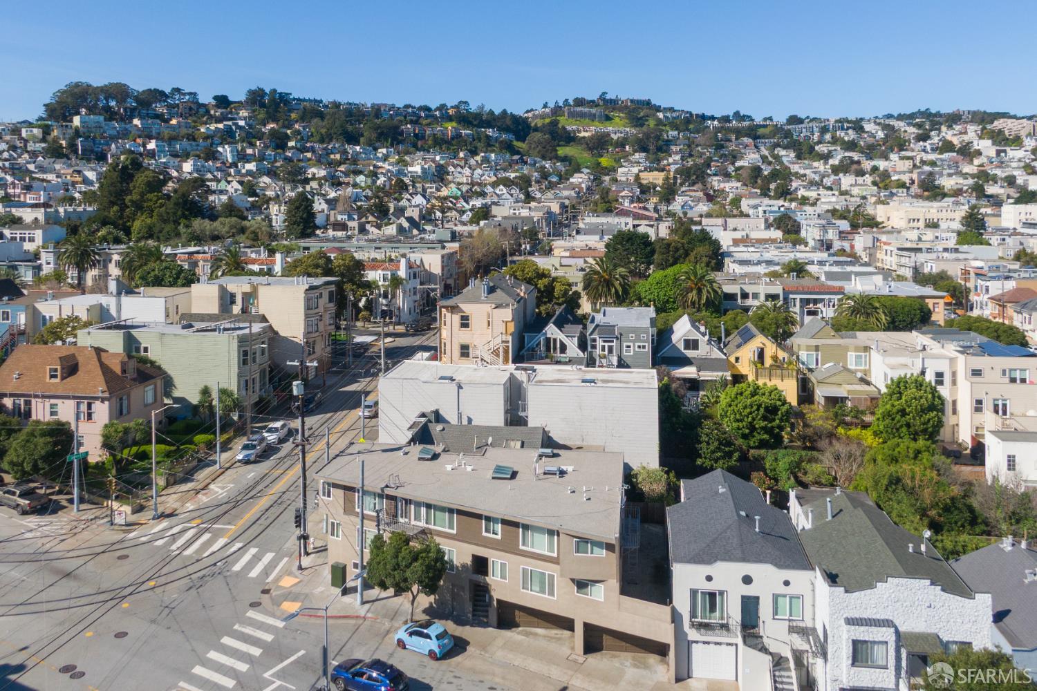 Detail Gallery Image 2 of 13 For 100 30th St, San Francisco,  CA 94110 - – Beds | – Baths