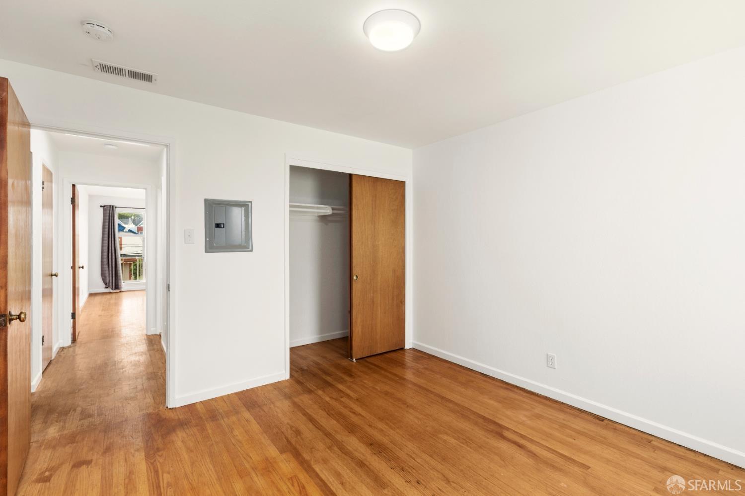 Detail Gallery Image 8 of 14 For 1355 47th Ave, San Francisco,  CA 94122 - – Beds | – Baths