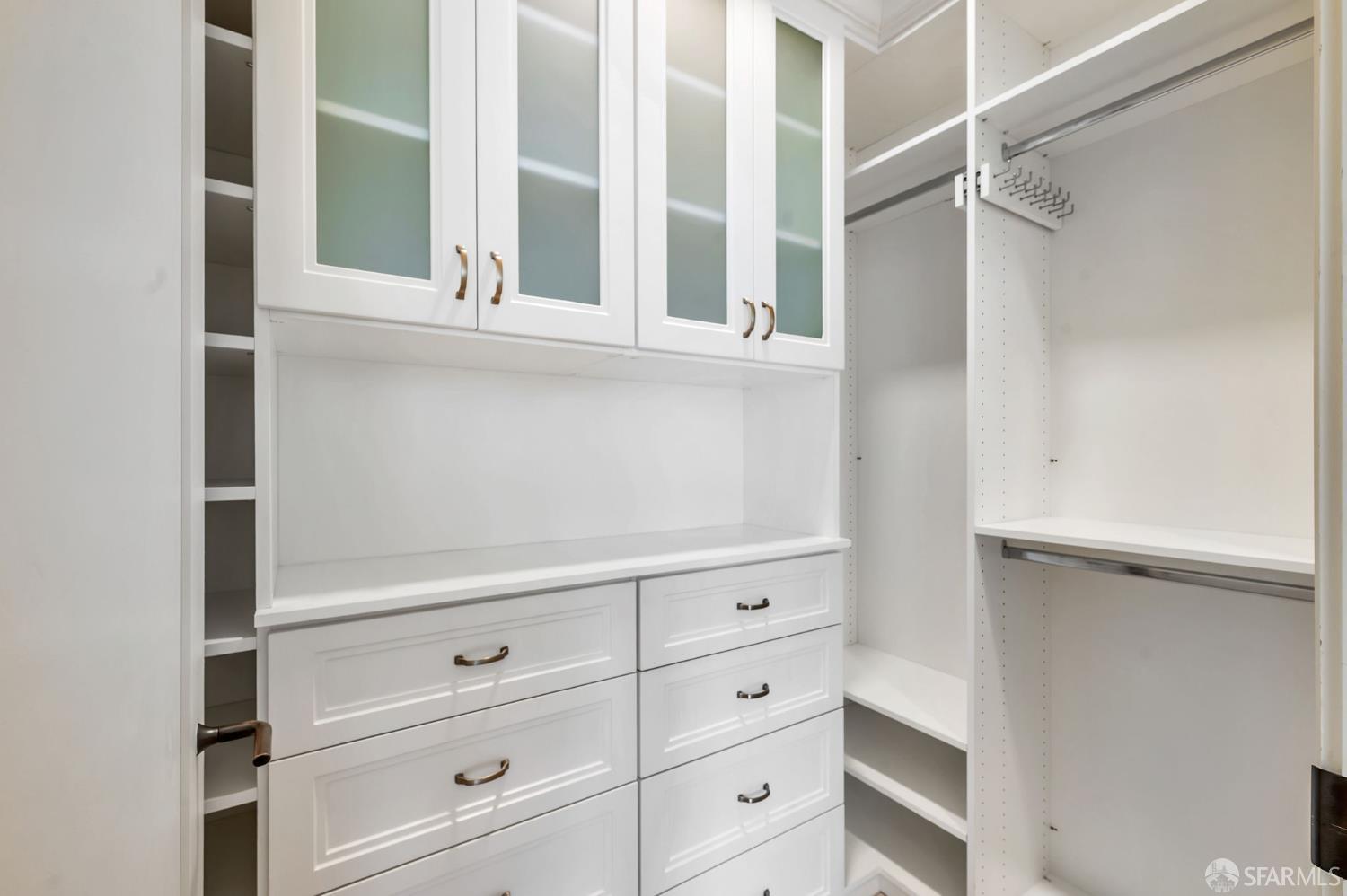 Photo #22: 426109816 Listing: Photo #22