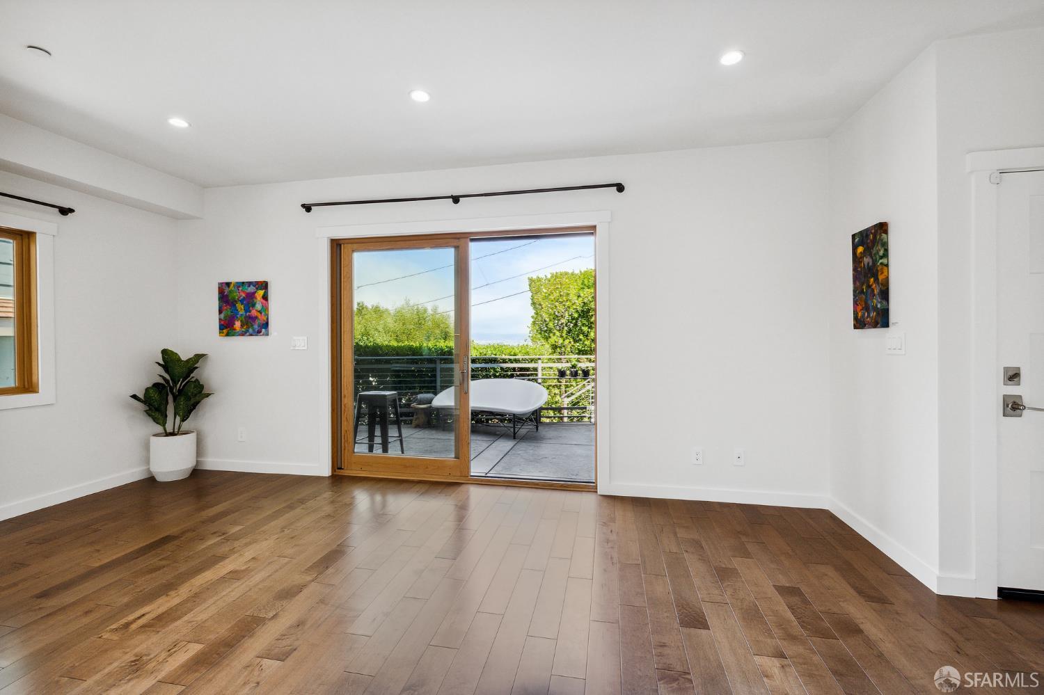 Detail Gallery Image 8 of 25 For 316 Humboldt Rd a,  Brisbane,  CA 94005 - 1 Beds | 1 Baths