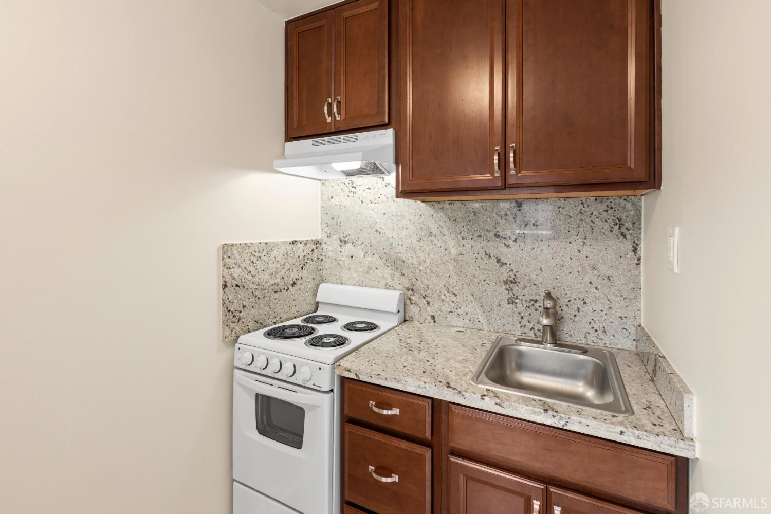 Detail Gallery Image 7 of 13 For 100 30th St, San Francisco,  CA 94110 - – Beds | – Baths