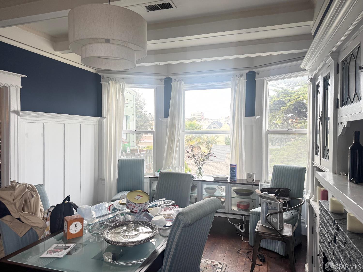 Detail Gallery Image 10 of 34 For 2710 Sutter St, San Francisco,  CA 94115 - 2 Beds | 1 Baths