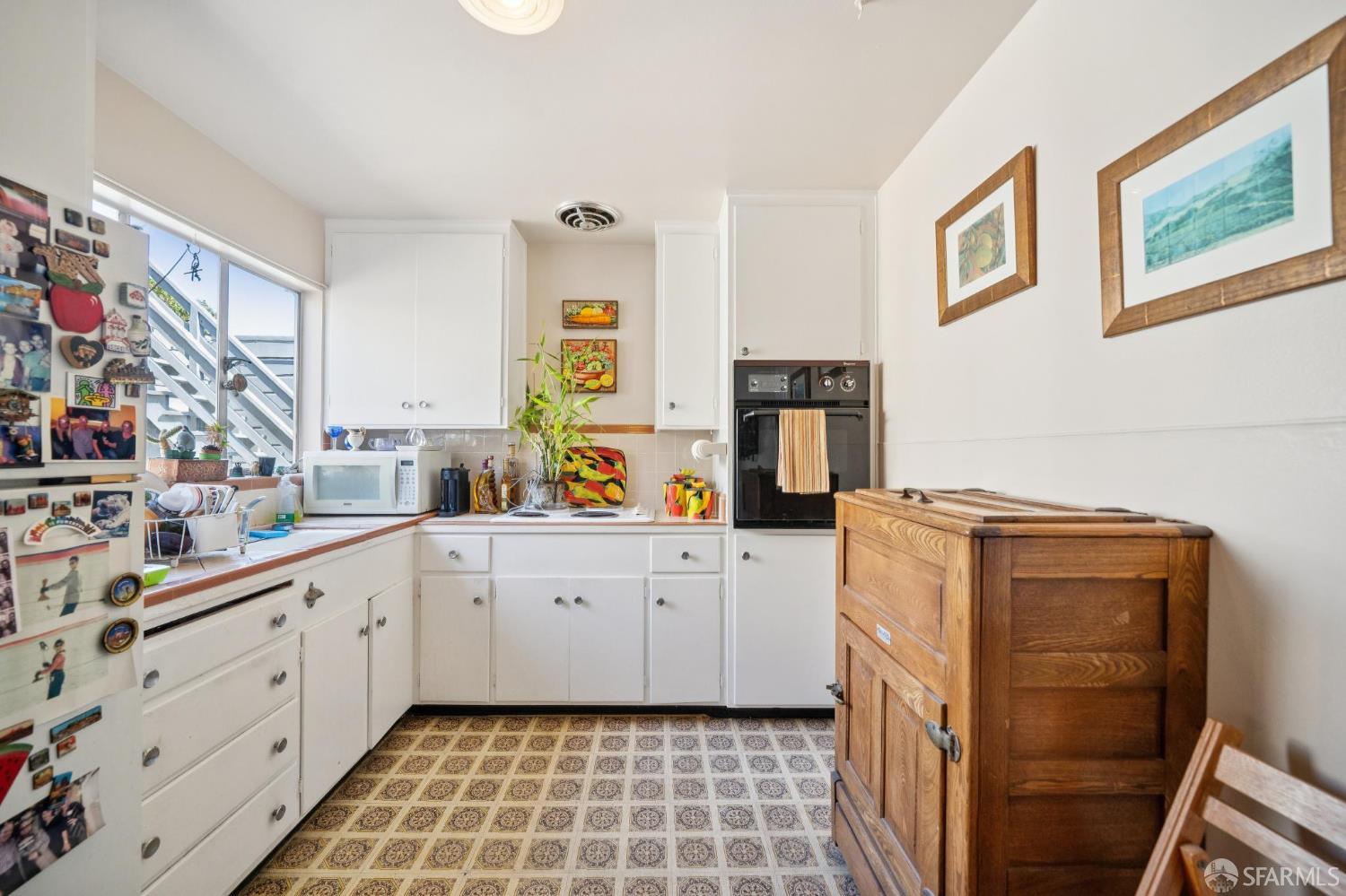 Detail Gallery Image 14 of 23 For 619 Monterey Blvd, San Francisco,  CA 94127 - – Beds | – Baths