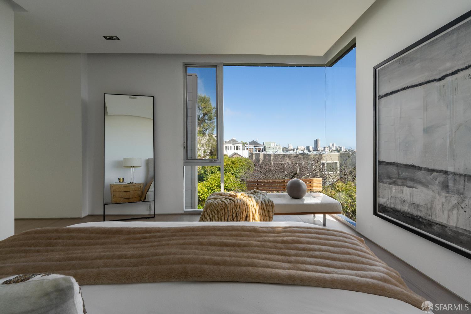 Detail Gallery Image 8 of 16 For 3043 Clay St #1,  San Francisco,  CA 94115 - 3 Beds | 3 Baths