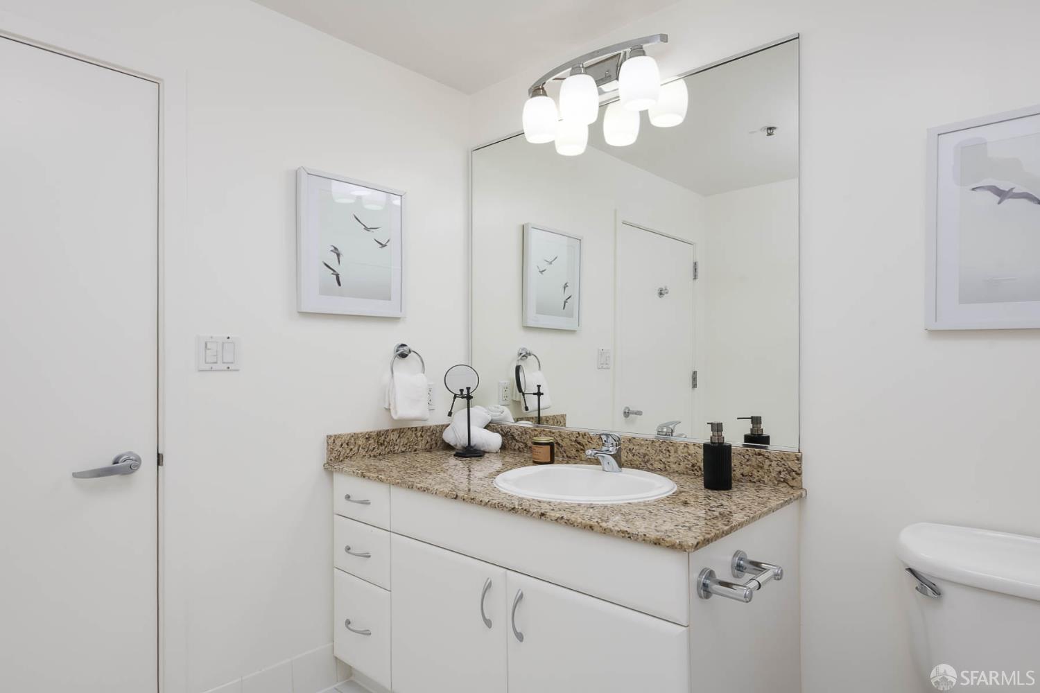 Photo #11: 426109992 Listing: Photo #11