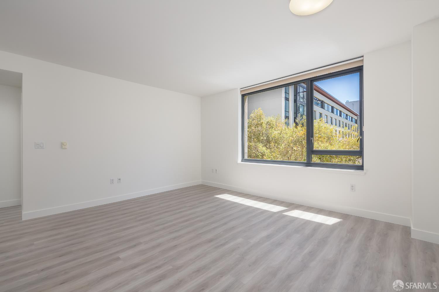 Photo #17: 426109992 Listing: Photo #17