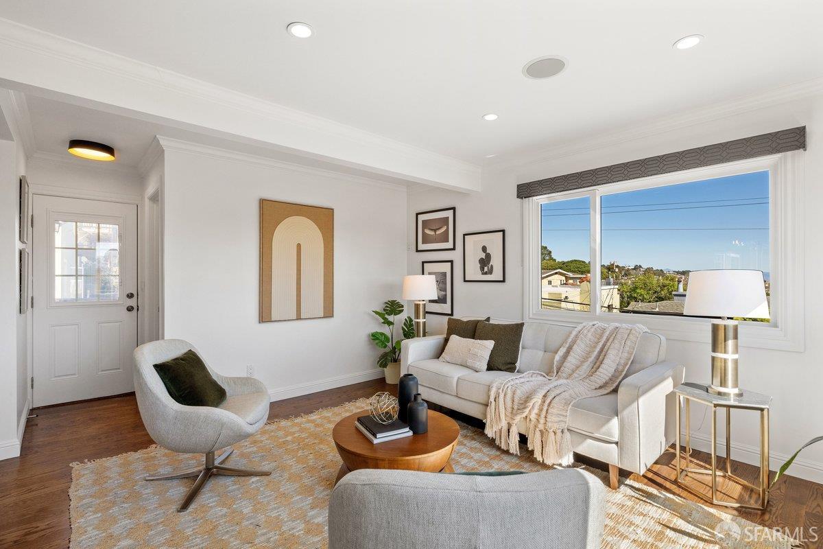 Detail Gallery Image 19 of 67 For 840 Faxon Ave, San Francisco,  CA 94112 - 4 Beds | 3/1 Baths