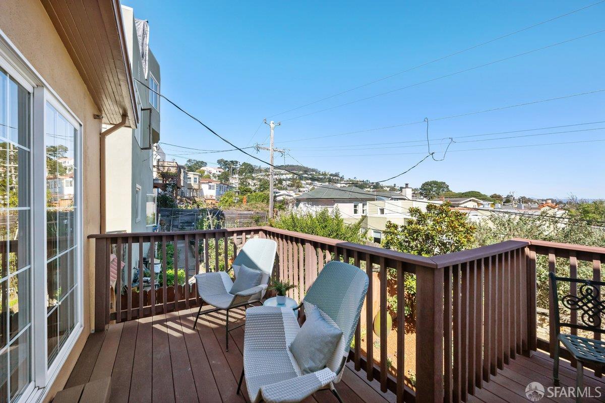 Detail Gallery Image 43 of 67 For 840 Faxon Ave, San Francisco,  CA 94112 - 4 Beds | 3/1 Baths