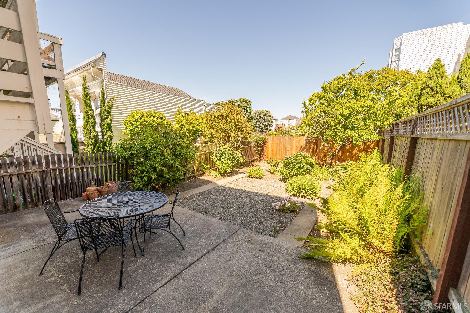 Detail Gallery Image 5 of 10 For 3032 Pierce St, San Francisco,  CA 94123 - 1 Beds | 1 Baths