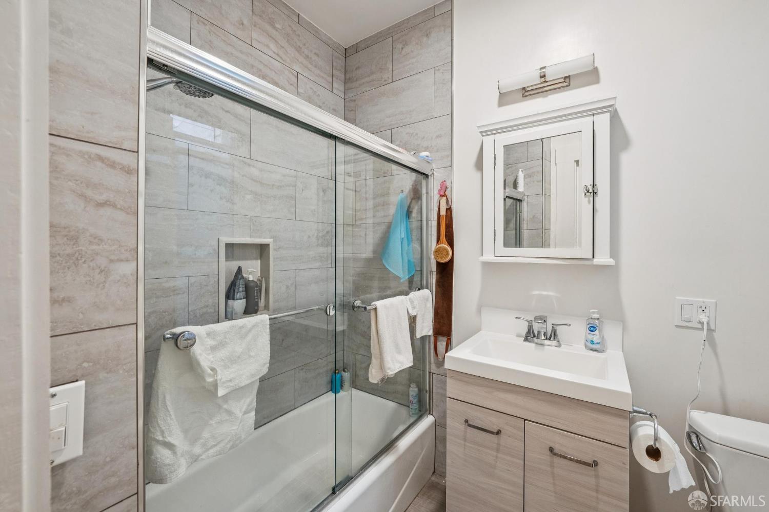 Detail Gallery Image 28 of 61 For 2870 Sacramento St, San Francisco,  CA 94115 - – Beds | – Baths