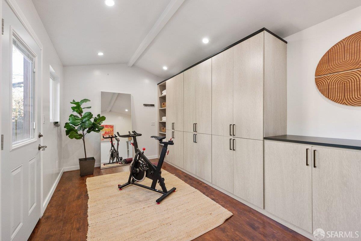 Detail Gallery Image 35 of 67 For 840 Faxon Ave, San Francisco,  CA 94112 - 4 Beds | 3/1 Baths