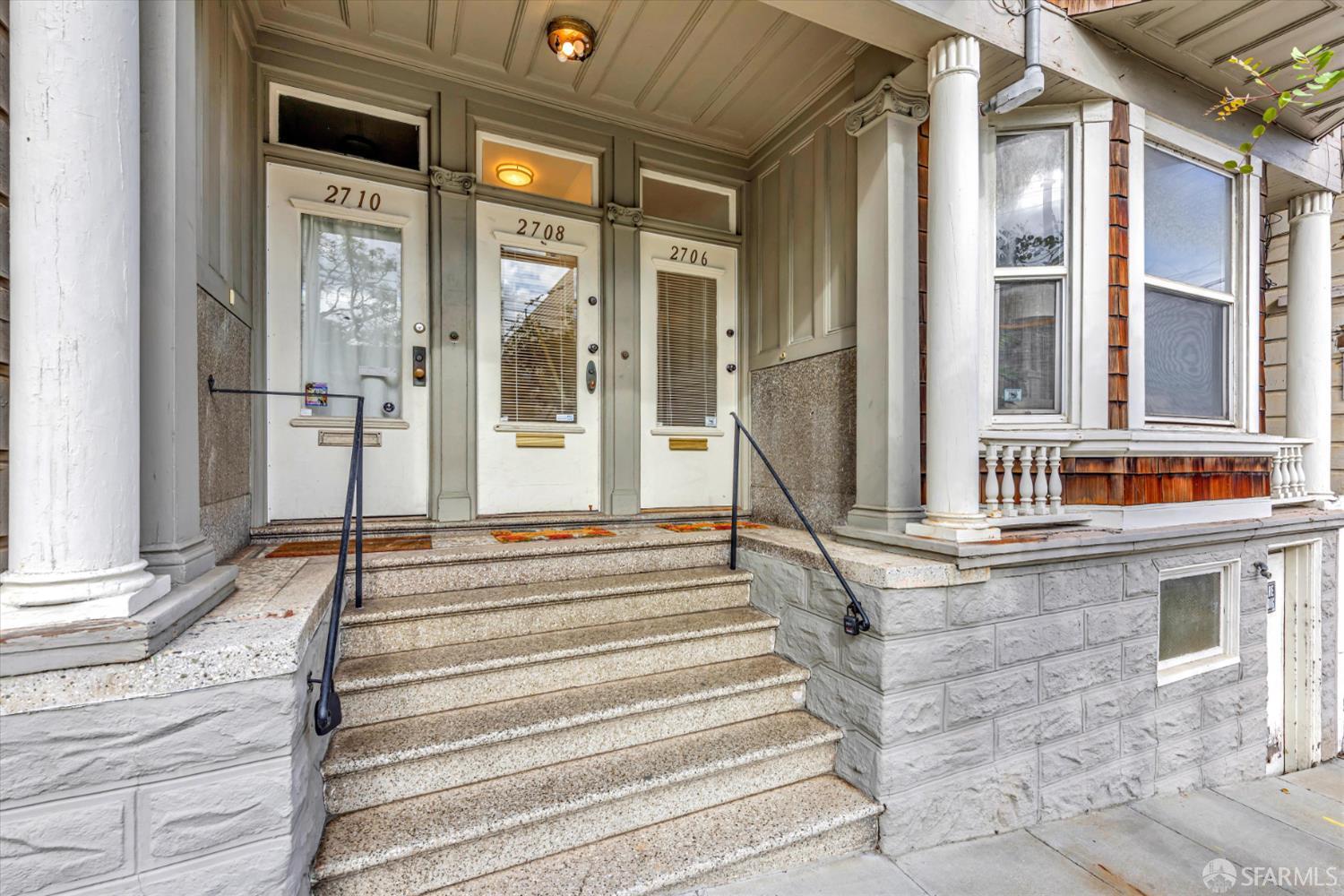 Detail Gallery Image 4 of 34 For 2710 Sutter St, San Francisco,  CA 94115 - 2 Beds | 1 Baths