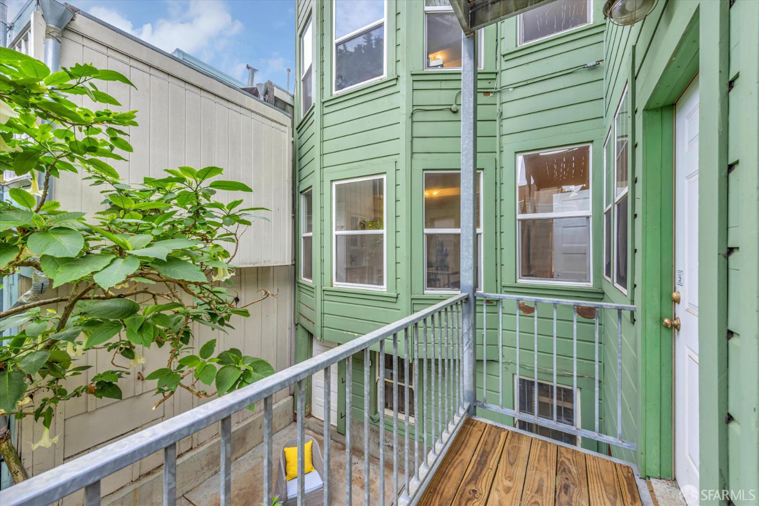 Detail Gallery Image 31 of 34 For 2710 Sutter St, San Francisco,  CA 94115 - 2 Beds | 1 Baths