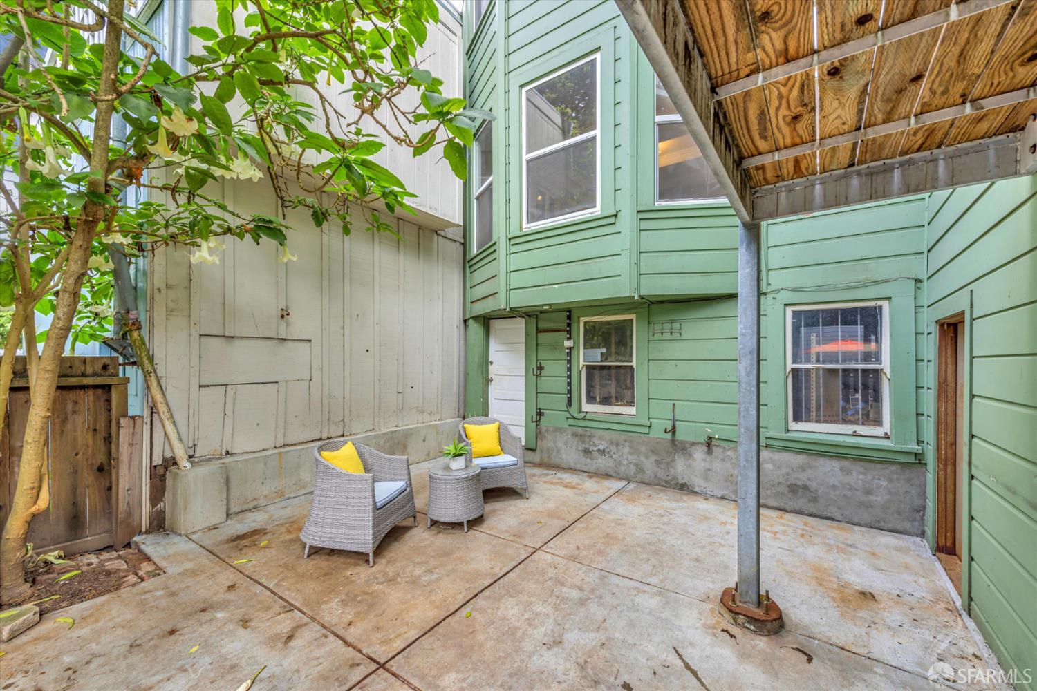 Detail Gallery Image 28 of 34 For 2710 Sutter St, San Francisco,  CA 94115 - 2 Beds | 1 Baths