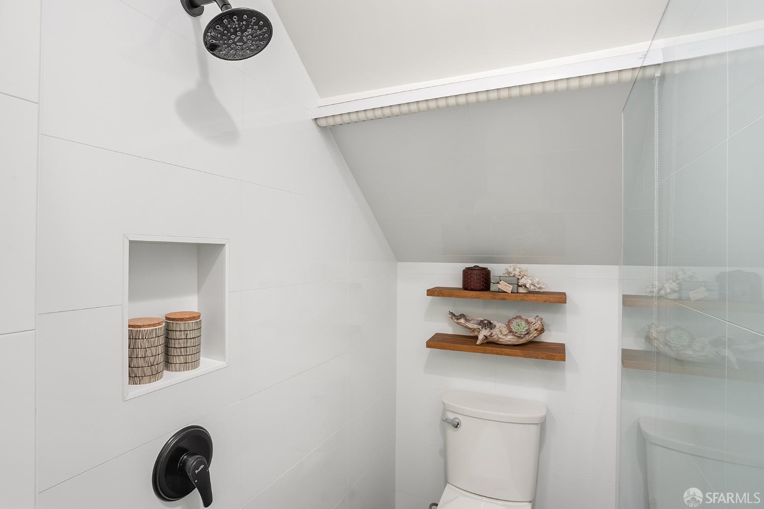 Photo #14: 426110054 Listing: Photo #14