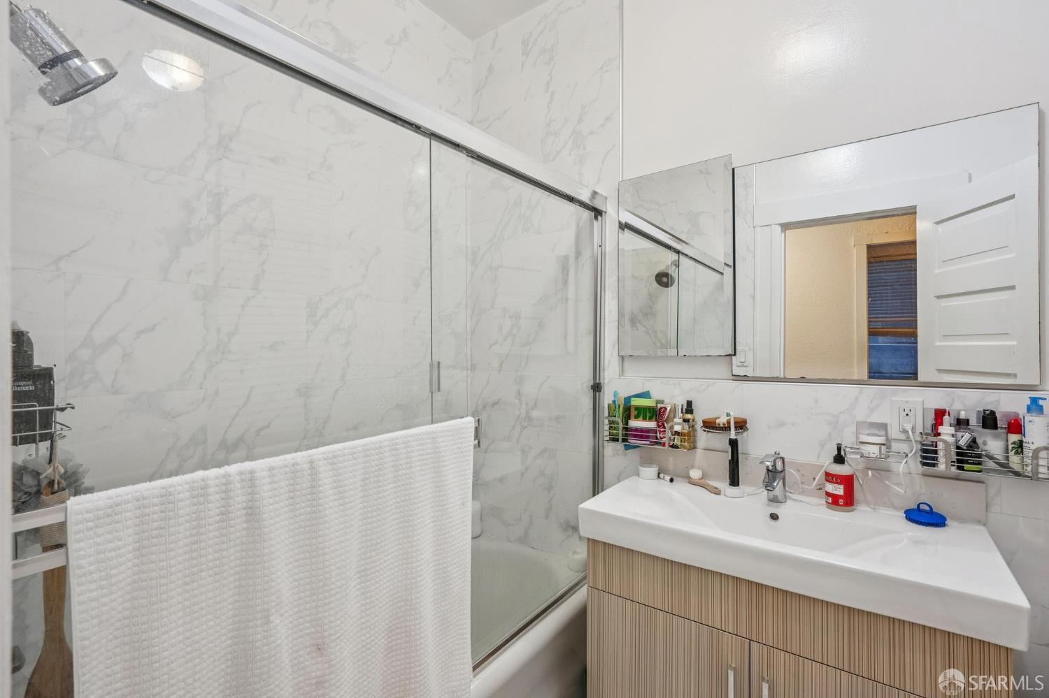 Detail Gallery Image 15 of 61 For 2870 Sacramento St, San Francisco,  CA 94115 - – Beds | – Baths